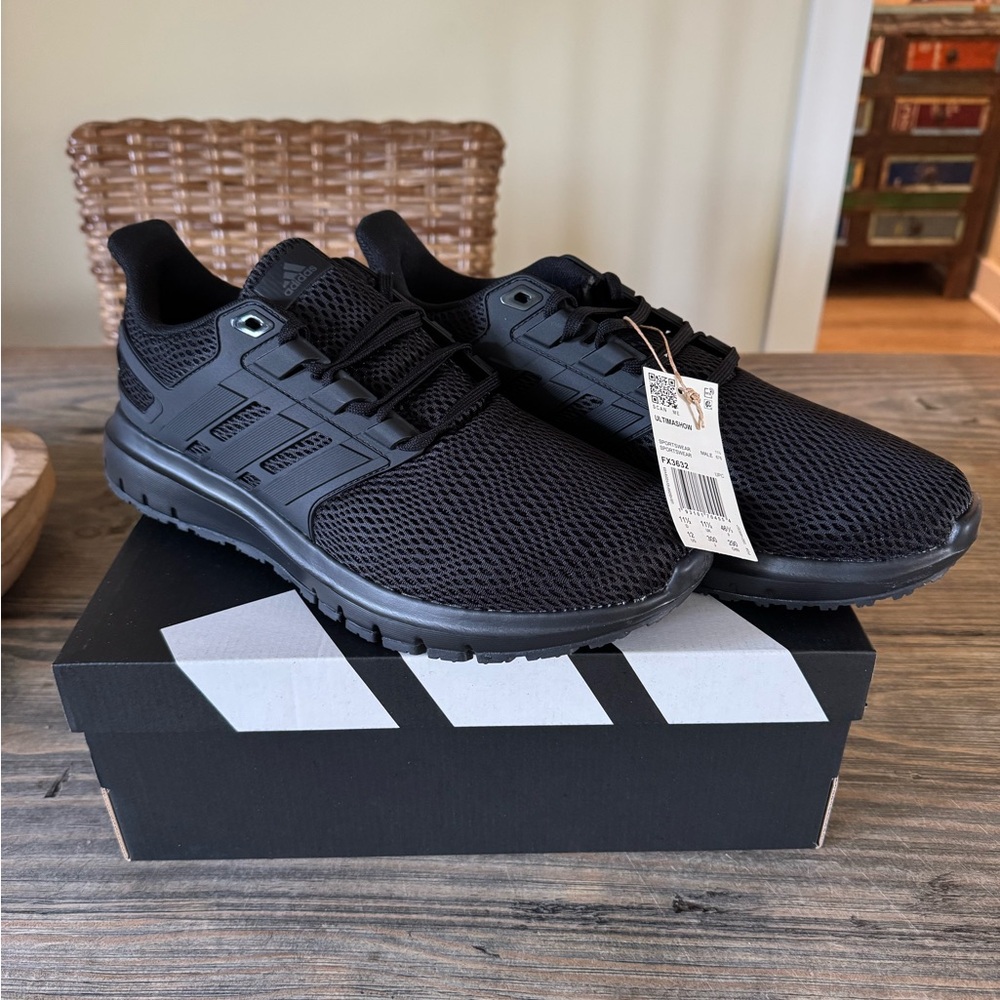 New adidas Men's Black Mesh Athletic Shoes size 12